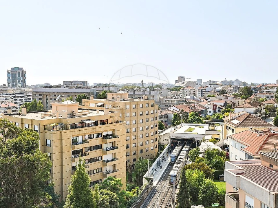 Apartamento T2 para Arrendamento em Cedofeita, Santo Ildefonso, Sé, Miragaia, São Nicolau e Vitória Foto 3