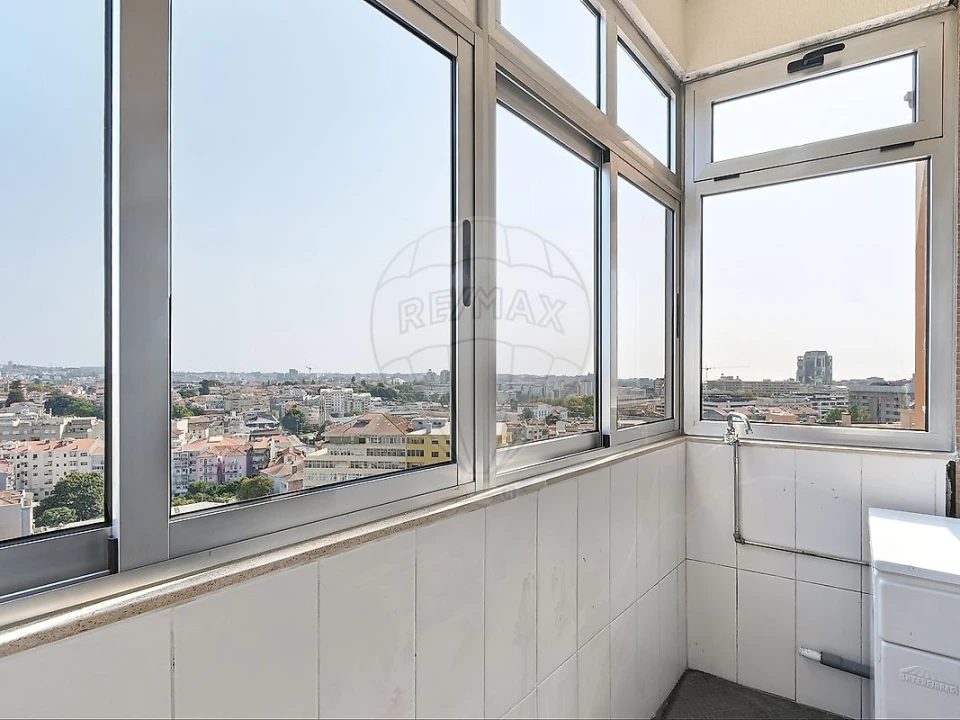 Apartamento T2 para Arrendamento em Cedofeita, Santo Ildefonso, Sé, Miragaia, São Nicolau e Vitória Foto 13
