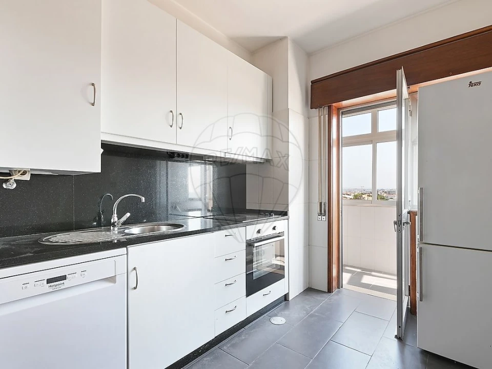 Apartamento T2 para Arrendamento em Cedofeita, Santo Ildefonso, Sé, Miragaia, São Nicolau e Vitória Foto 17