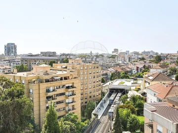 Apartamento T2 para Arrendamento em Cedofeita, Santo Ildefonso, Sé, Miragaia, São Nicolau e Vitória