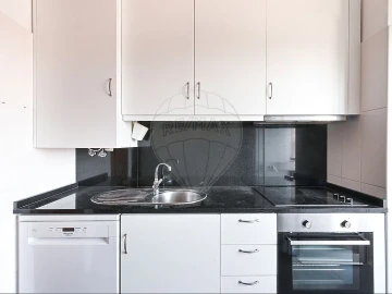 Apartamento T2 para Arrendamento em Cedofeita, Santo Ildefonso, Sé, Miragaia, São Nicolau e Vitória