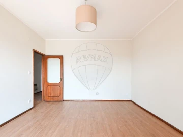 Apartamento T2 para Arrendamento em Cedofeita, Santo Ildefonso, Sé, Miragaia, São Nicolau e Vitória
