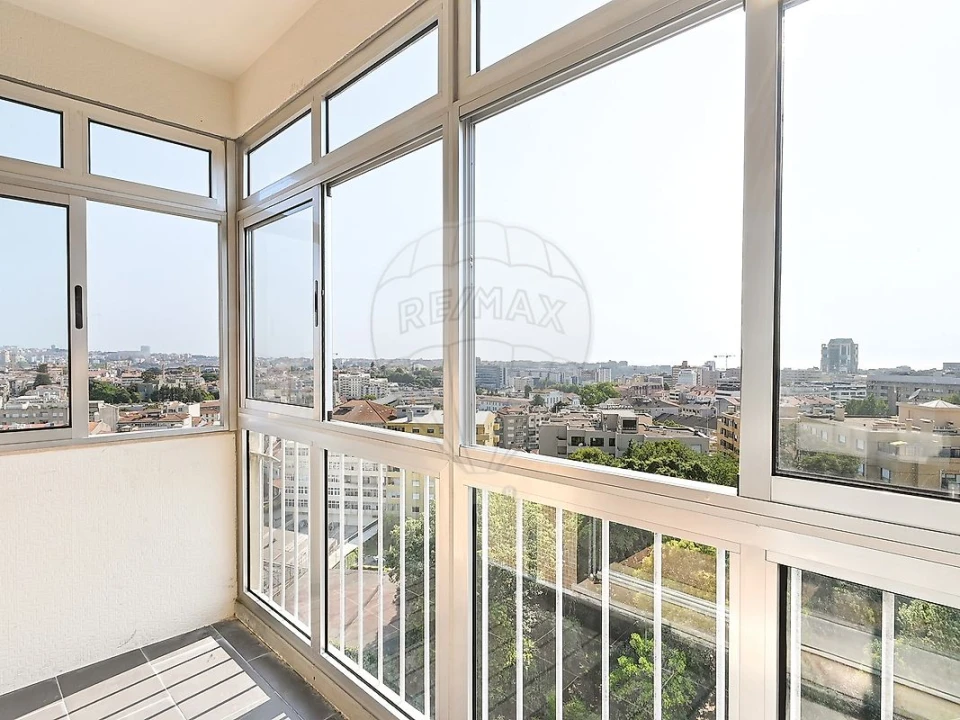 Apartamento T2 para Arrendamento em Cedofeita, Santo Ildefonso, Sé, Miragaia, São Nicolau e Vitória Foto 4