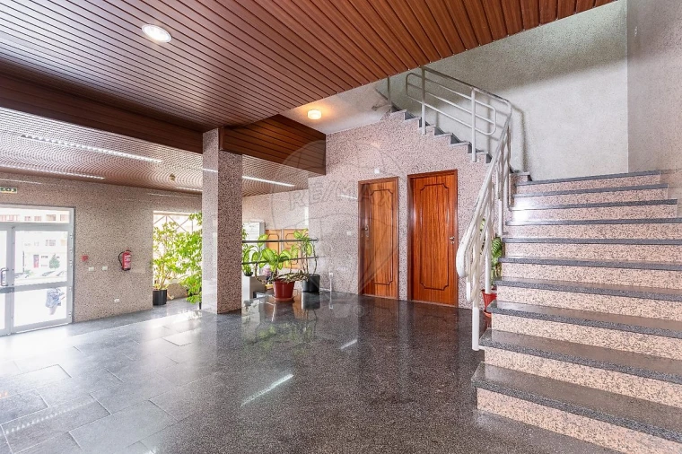 Escritório para Arrendamento em Póvoa de Santa Iria e Forte da Casa Foto 1