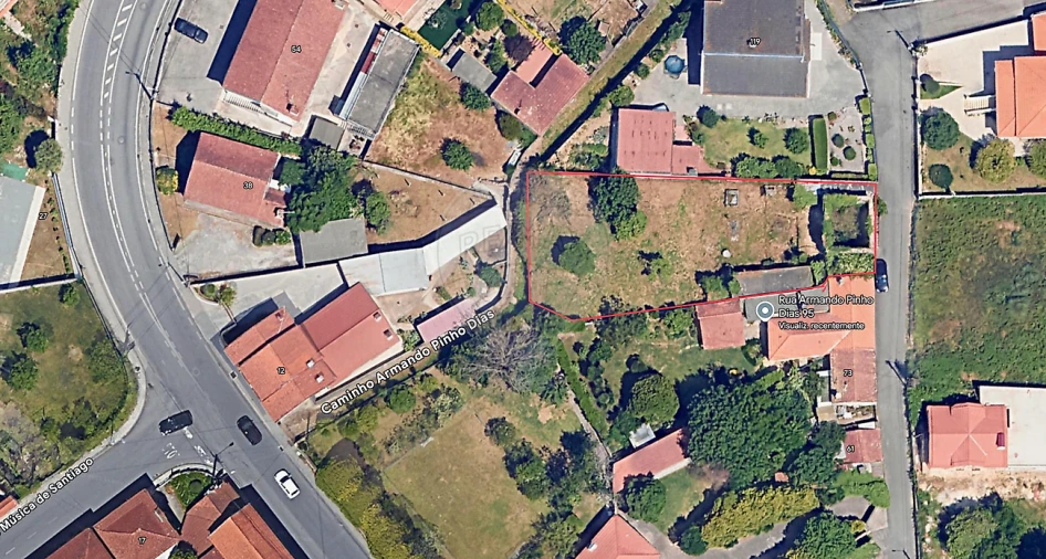 Moradia T4 para Venda em O. Azeméis, Riba-Ul, Ul, Macinhata Seixa, Madail Foto 1