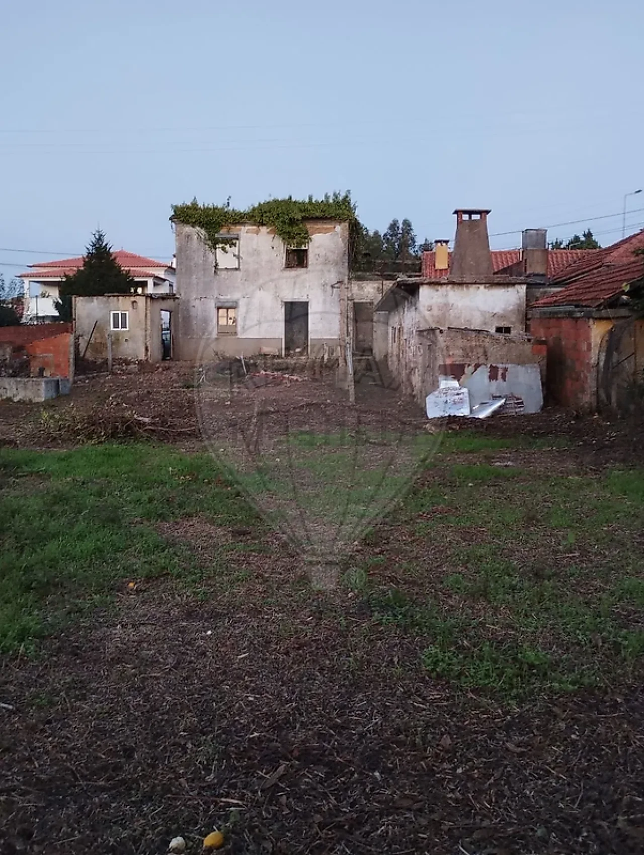 Moradia T4 para Venda em O. Azeméis, Riba-Ul, Ul, Macinhata Seixa, Madail Foto 7