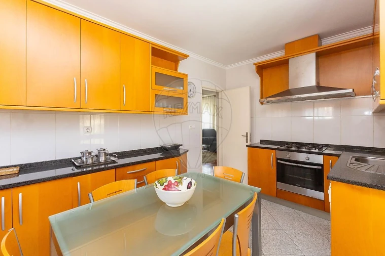 Moradia T4 para Arrendamento em Vila Nova de Famalicão e Calendário Foto 11