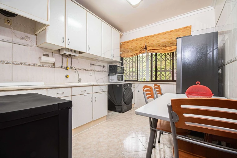 Apartamento T2 para Venda em Vialonga Foto 5