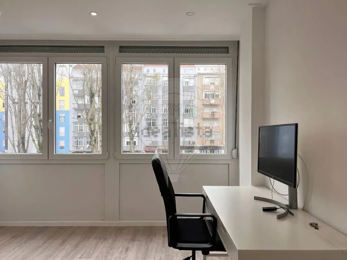 Apartamento T2 para Arrendamento em Falagueira-Venda Nova Foto 2