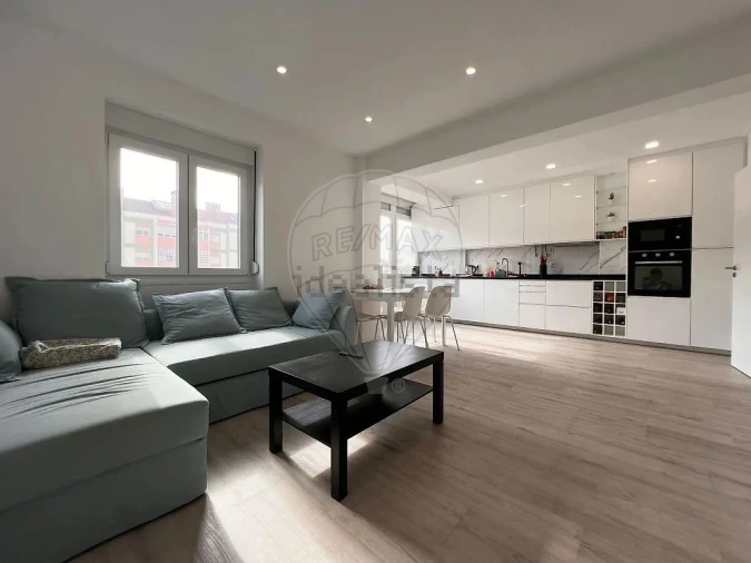 Apartamento T2 para Arrendamento em Falagueira-Venda Nova Foto 8