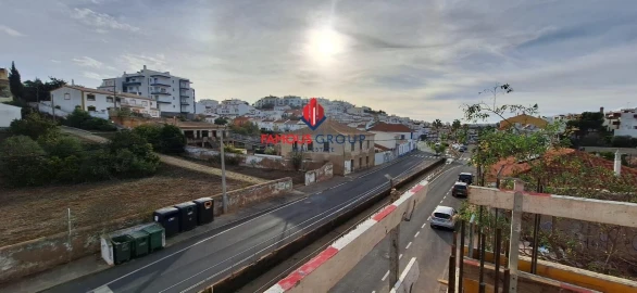 Moradia T4 para Venda em Ferragudo