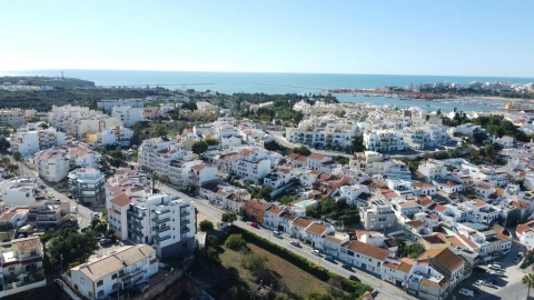 Moradia T4 para Venda em Ferragudo