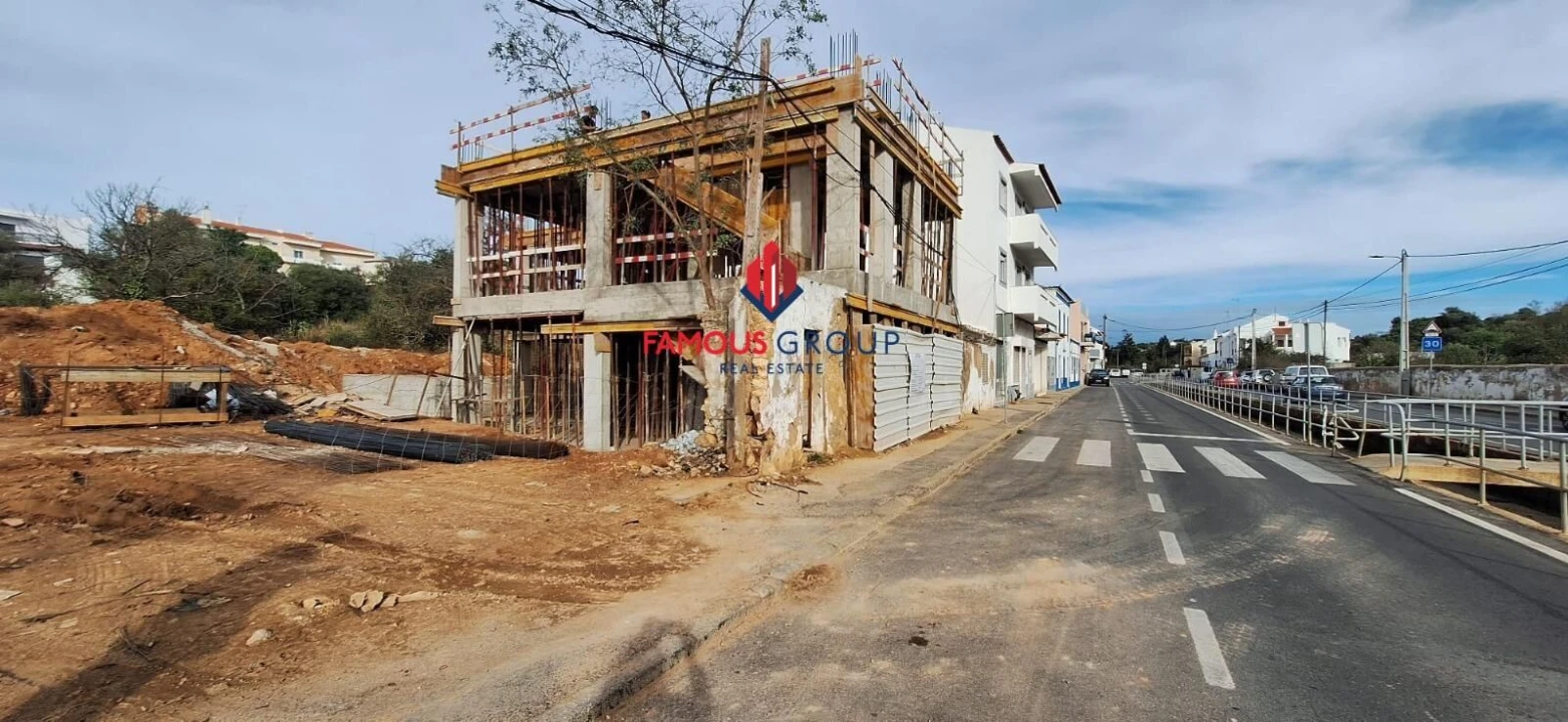 Moradia T4 para Venda em Ferragudo Foto 15