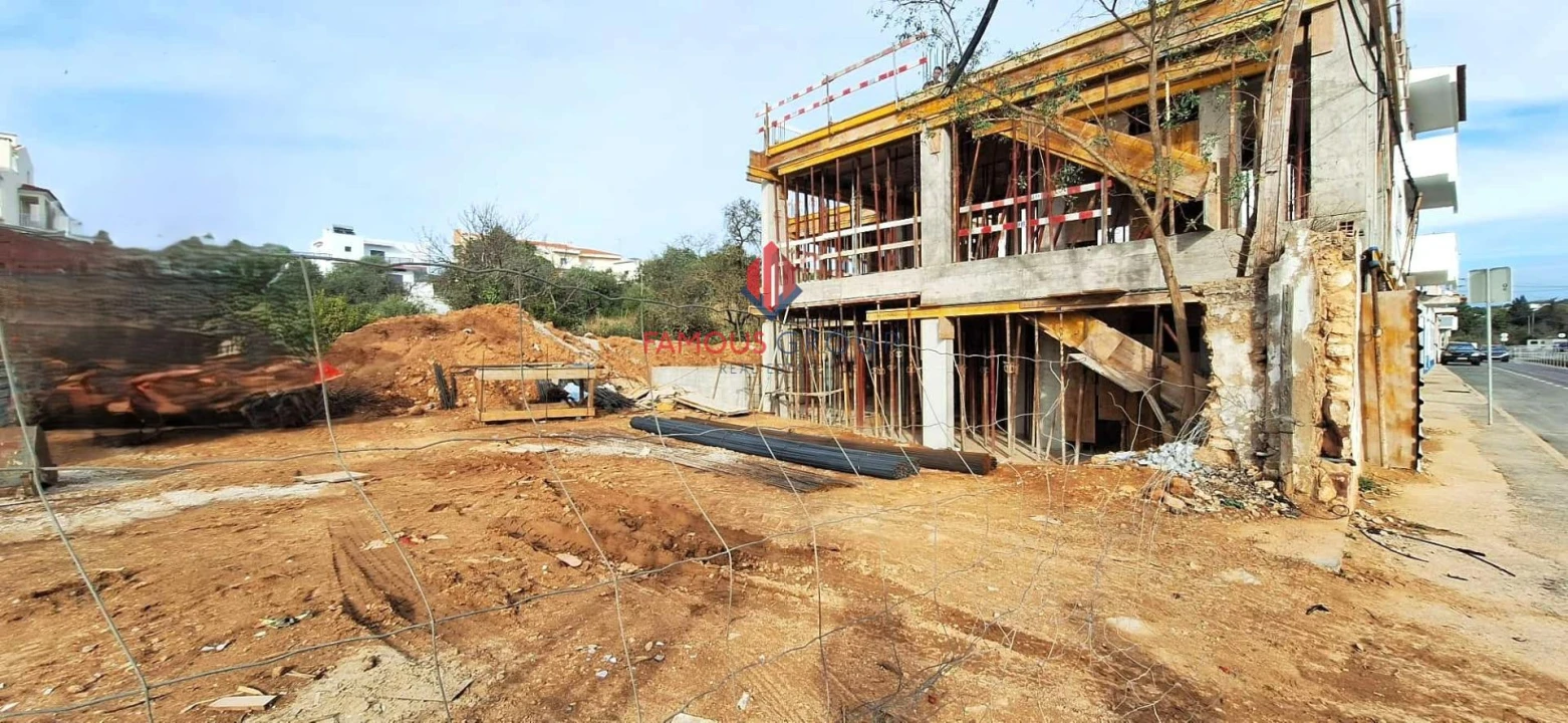 Moradia T4 para Venda em Ferragudo Foto 16