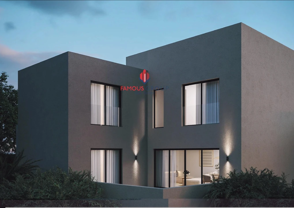 Moradia T4 para Venda em Ferragudo Foto 1