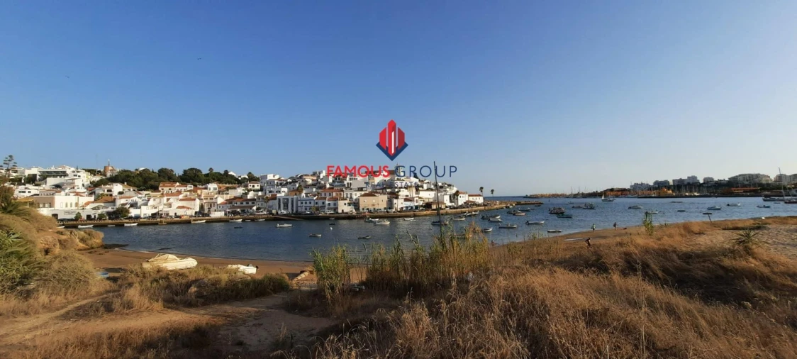 Moradia T4 para Venda em Ferragudo Foto 28