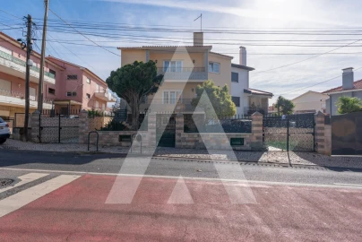 Moradia T5 para Venda em Alcabideche