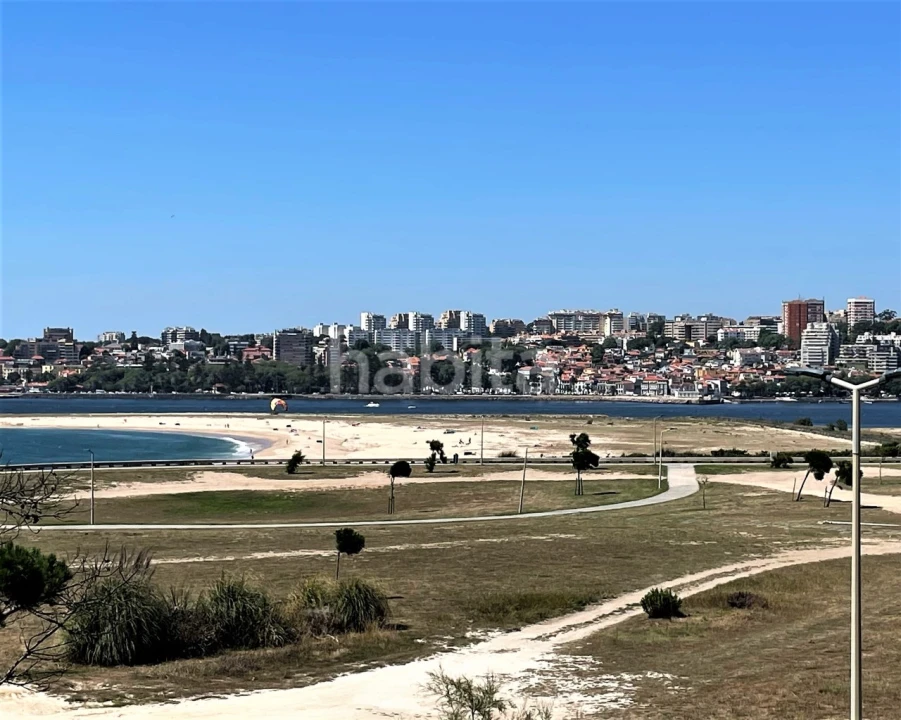 Apartamento T4 para Venda em Canidelo Foto 1