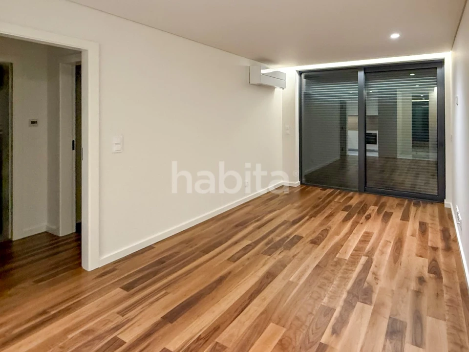 Apartamento T1 para Arrendamento em Mafamude e Vilar do Paraíso Foto 9