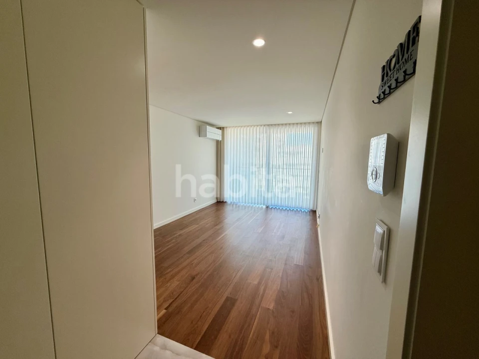 Apartamento T1 para Arrendamento em Mafamude e Vilar do Paraíso Foto 8