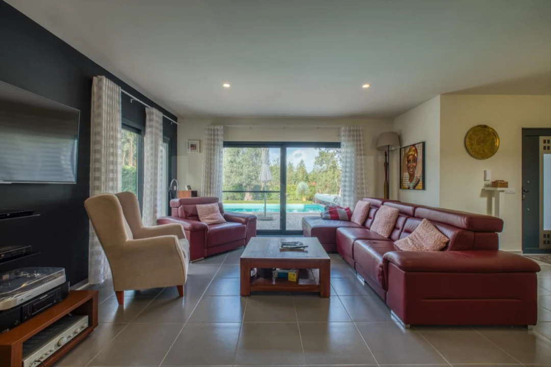 Moradia T4 para Venda em Nadadouro Foto 6