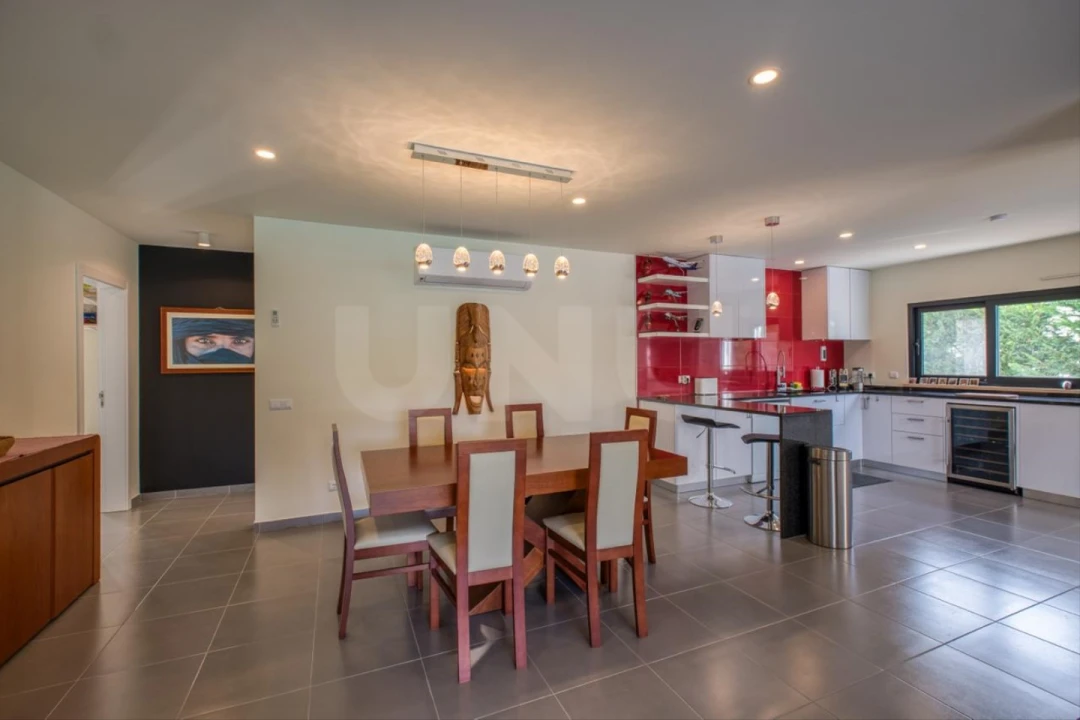 Moradia T4 para Venda em Nadadouro Foto 10