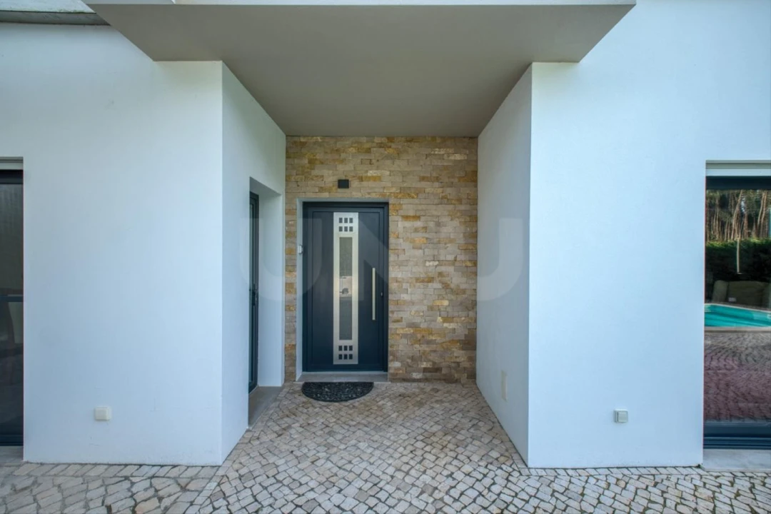 Moradia T4 para Venda em Nadadouro Foto 3