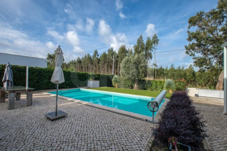 Moradia T4 para Venda em Nadadouro Foto 42