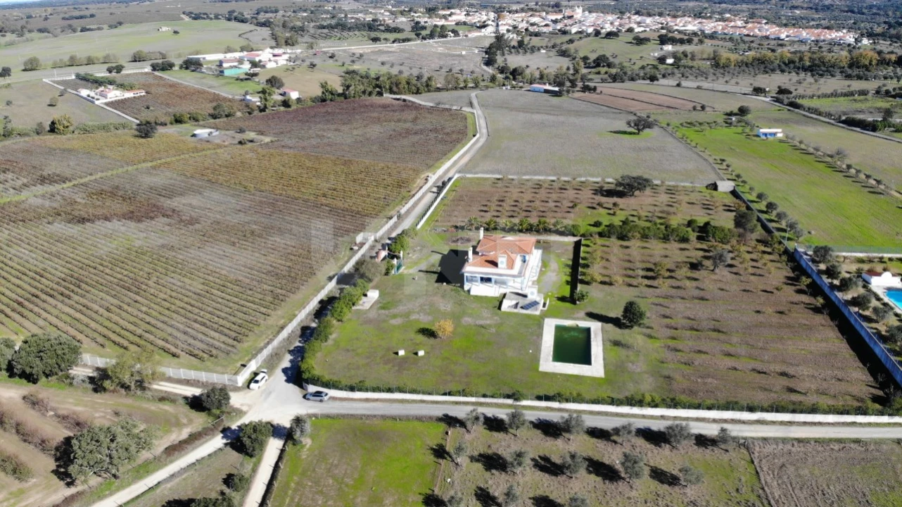 Quinta T9 para Venda em Vila Nova da Baronia Foto 6
