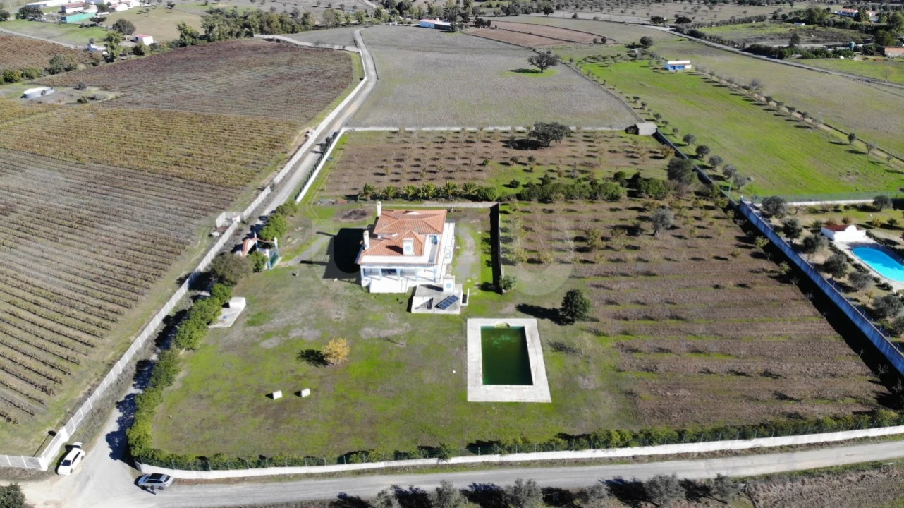 Quinta T9 para Venda em Vila Nova da Baronia Foto 8