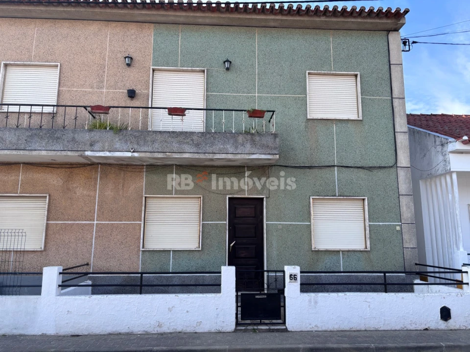 Apartamento T2 para Venda em Vila Nova da Barquinha Foto 1