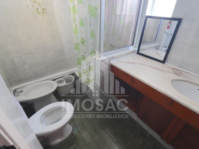 Apartamento T3 para Venda em Santo António dos Cavaleiros e Frielas Foto 18