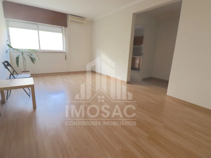 Apartamento T3 para Venda em Santo António dos Cavaleiros e Frielas Foto 22