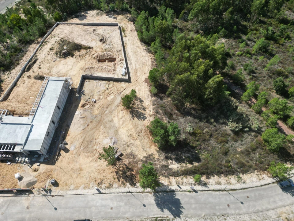 Terreno para Venda em Azambuja Foto 11