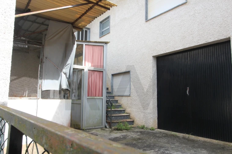 Moradia T4 para Venda em Paião Foto 53