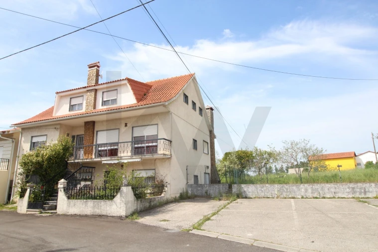 Moradia T4 para Venda em Paião Foto 12