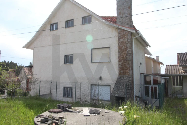 Moradia T4 para Venda em Paião Foto 10