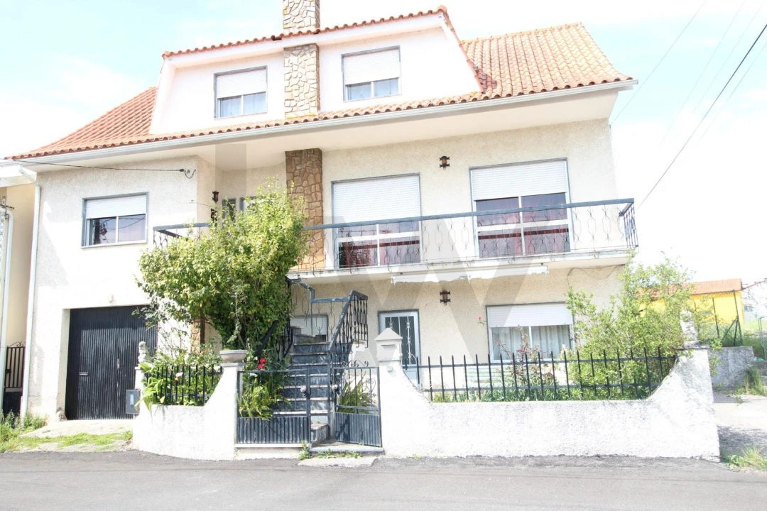 Moradia T4 para Venda em Paião Foto 1