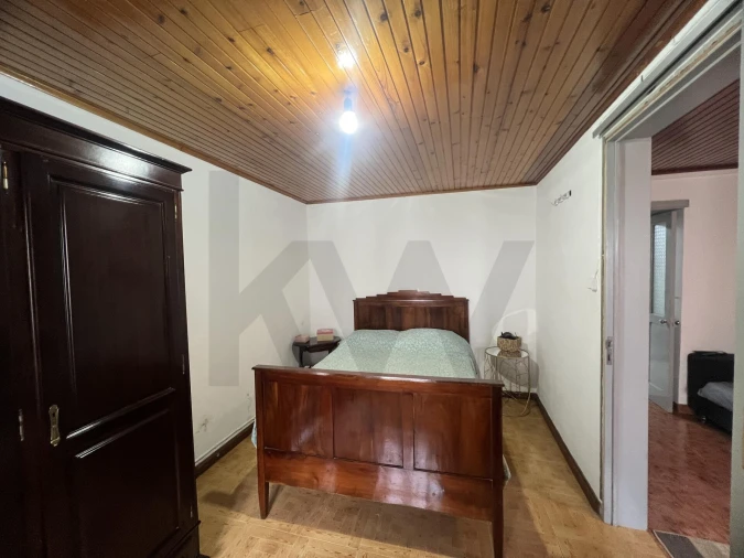 Moradia T1 para Venda em Ribeirinha Foto 3