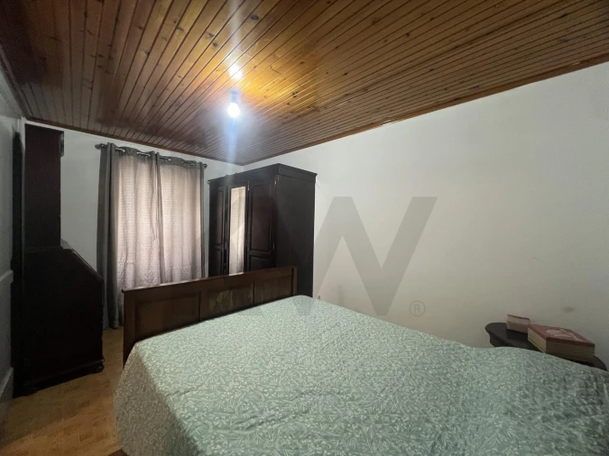 Moradia T1 para Venda em Ribeirinha Foto 4