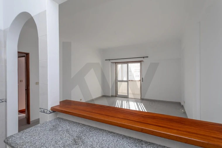 Apartamento T1 para Venda em Costa da Caparica Foto 14