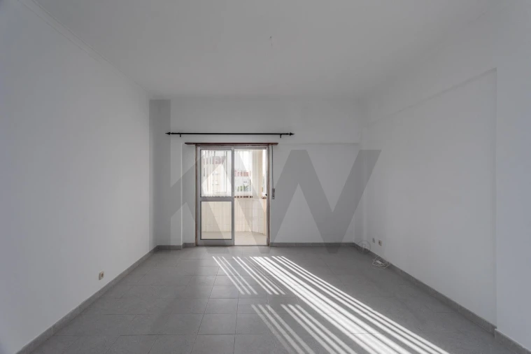 Apartamento T1 para Venda em Costa da Caparica Foto 15