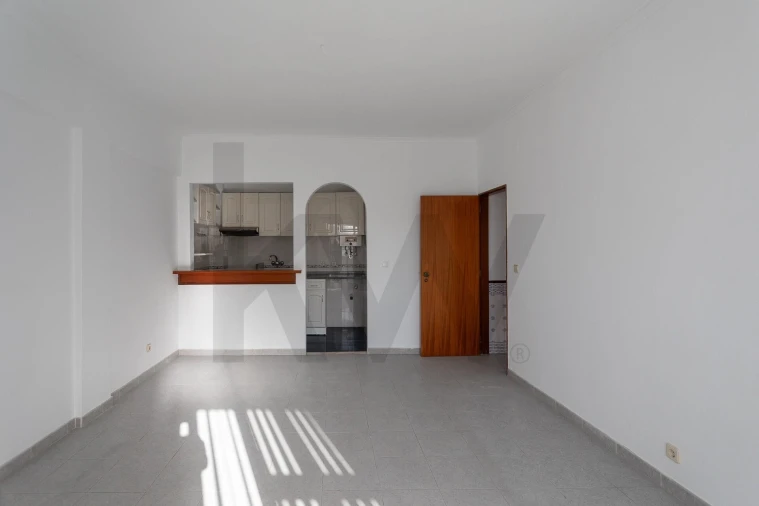 Apartamento T1 para Venda em Costa da Caparica Foto 6