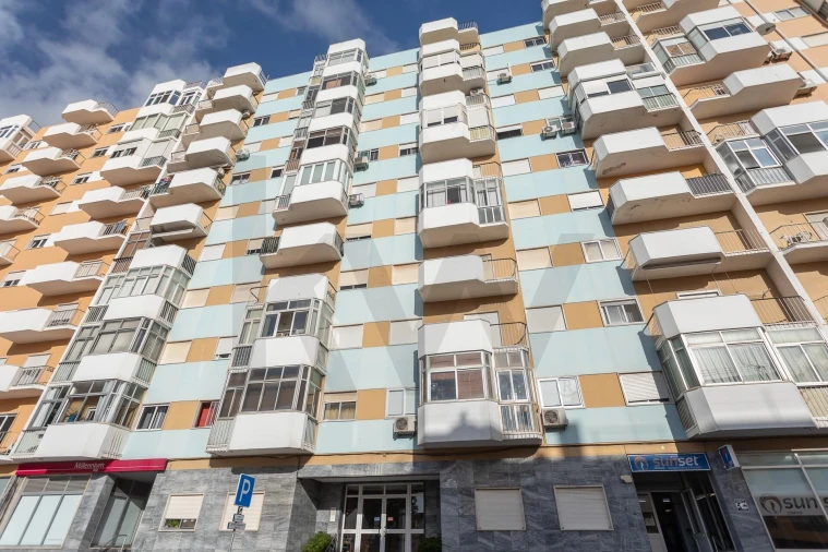 Apartamento T1 para Venda em Costa da Caparica Foto 33