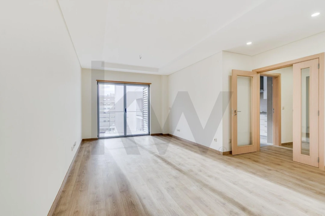 Apartamento T2 para Venda em São Domingos de Benfica Foto 1