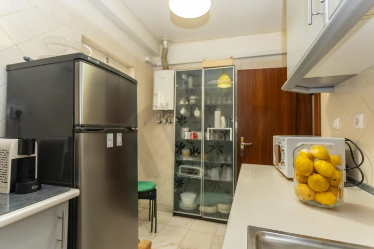 Apartamento T1 para Venda em Misericórdia Foto 13