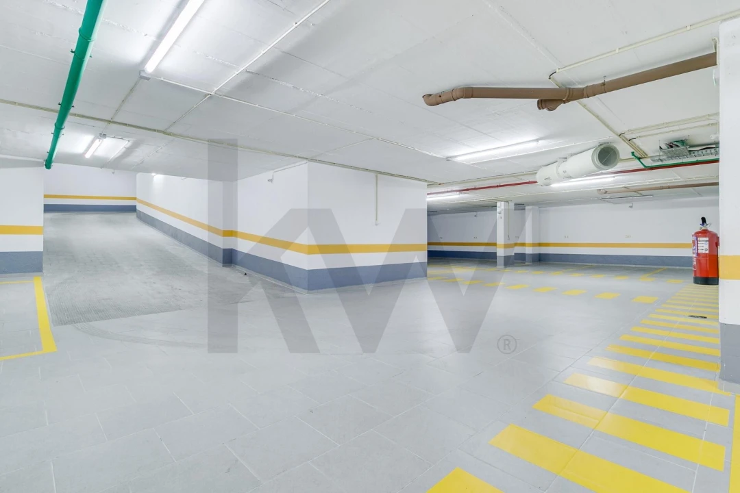 Apartamento T2 para Venda em São Domingos de Benfica Foto 30