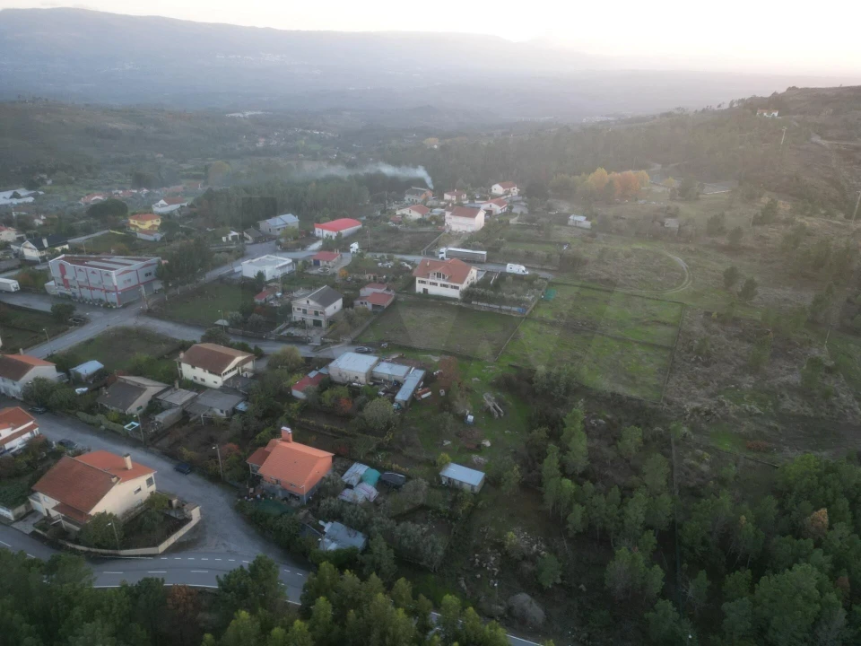 Terreno para Venda em Tavares (Chãs, Várzea e Travanca) Foto 4