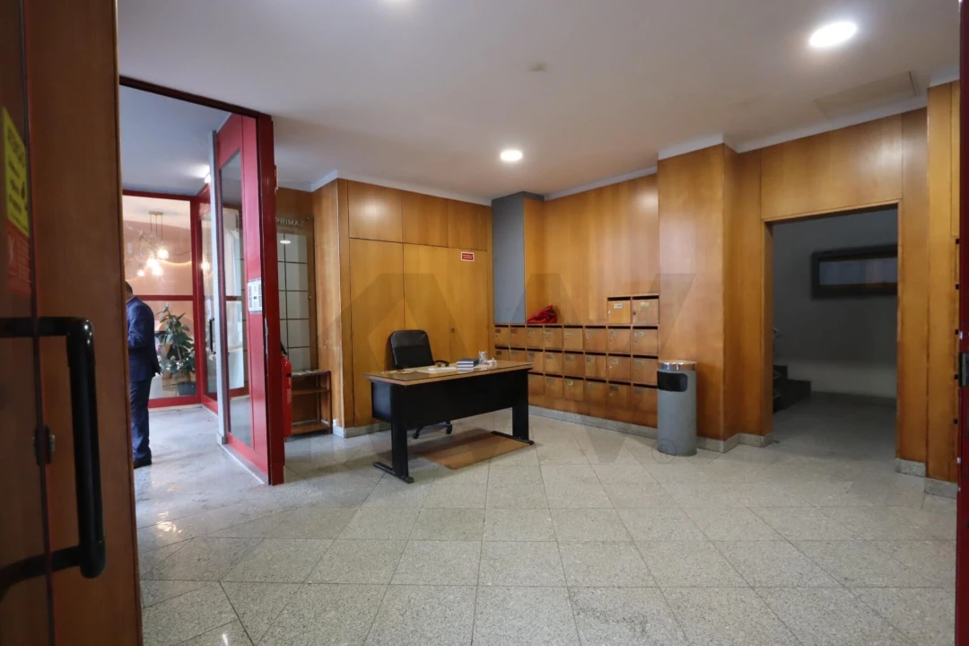 Loja para Venda em Matosinhos e Leça da Palmeira Foto 2