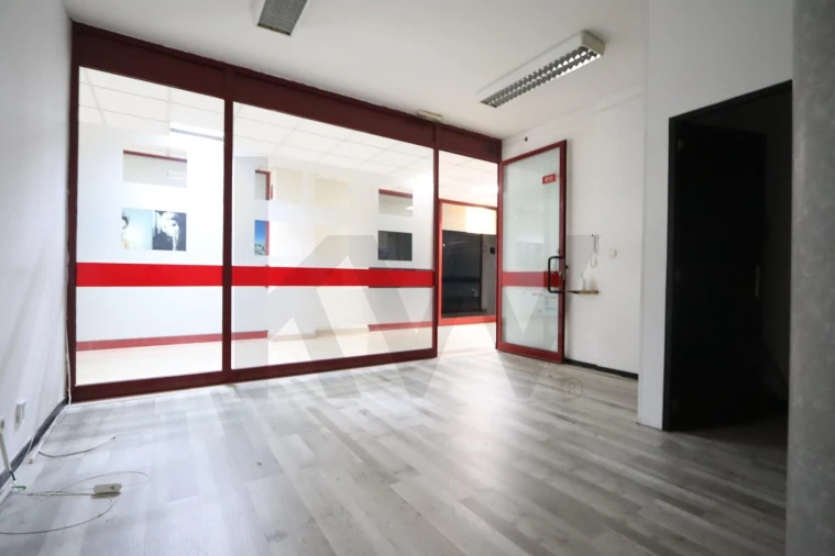 Loja para Venda em Matosinhos e Leça da Palmeira Foto 6